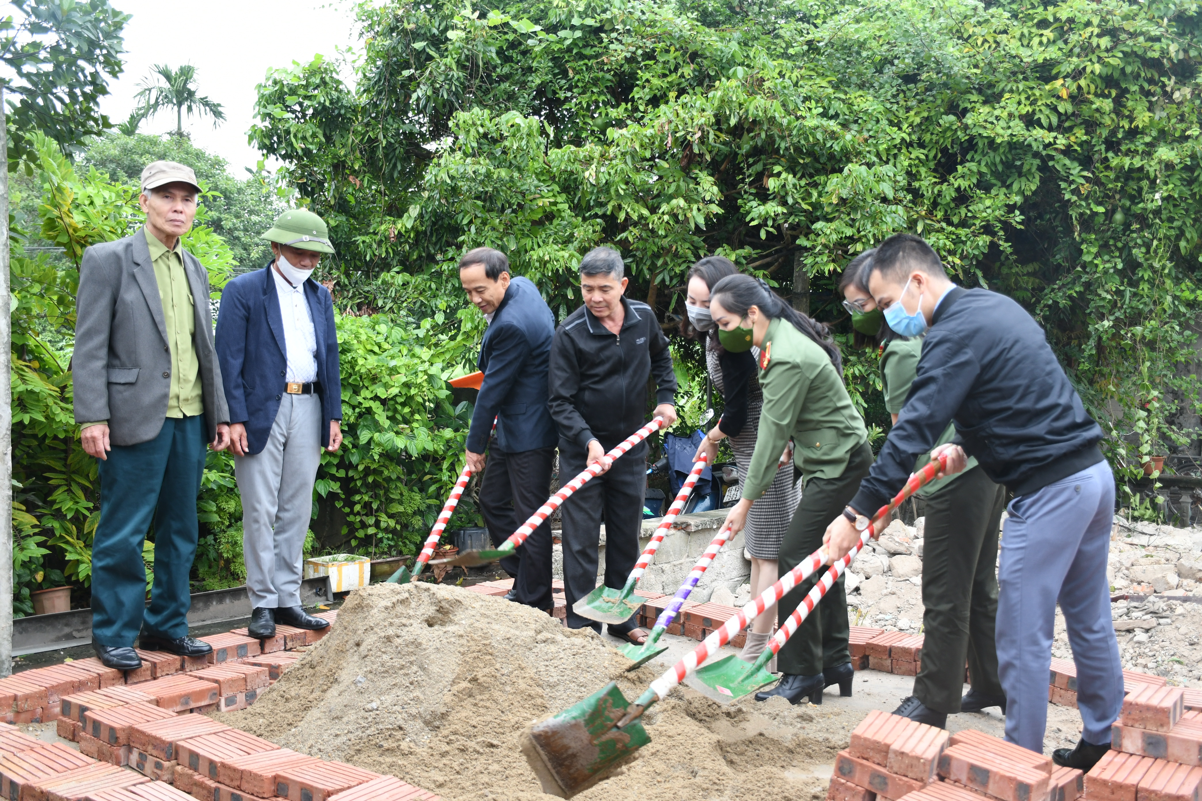 Hội Phụ nữ Công an thành phố đẩy mạnh các hoạt động xã hội tình nghĩa